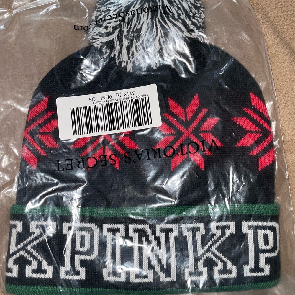 Victoria Secrets Pink Beanie.    New in bag